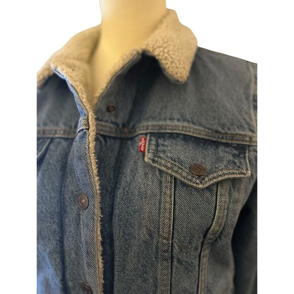 Levi's Blue Denim Jacket with Cream Collar - Picture 2 of 11